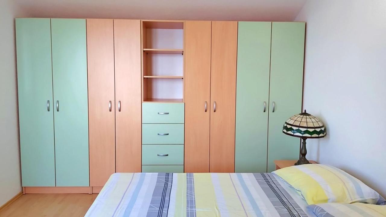 Apartments Borak 오미스 외부 사진
