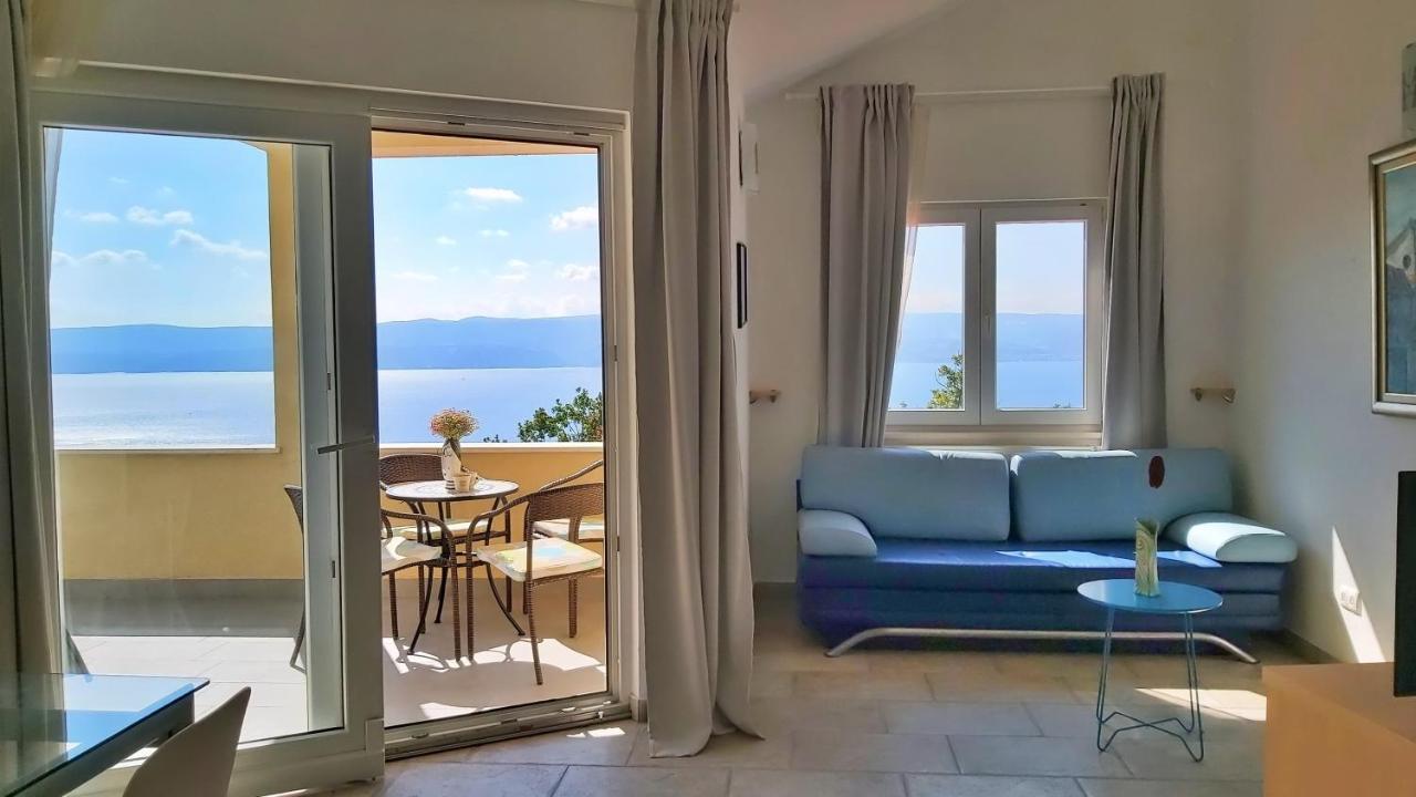 Apartments Borak 오미스 외부 사진